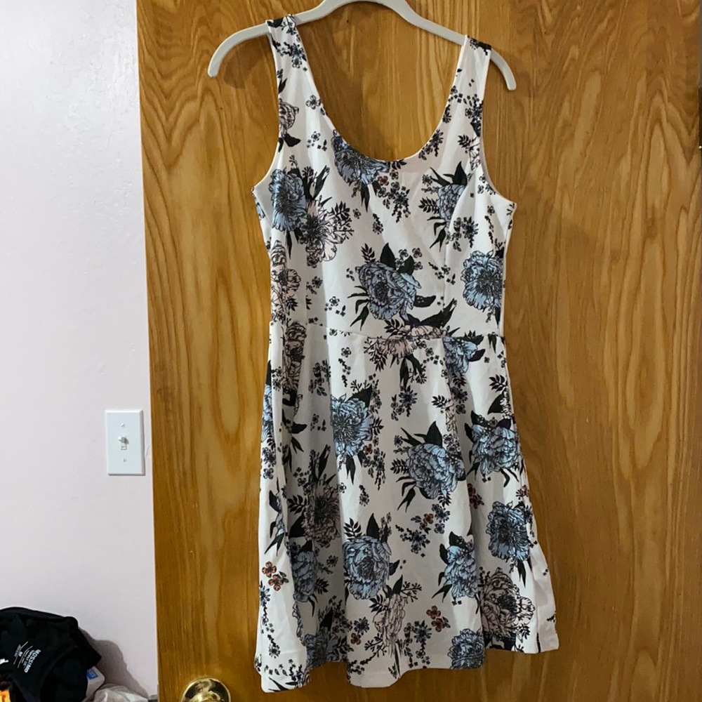 NWT H&M Floral Dress Sz 12